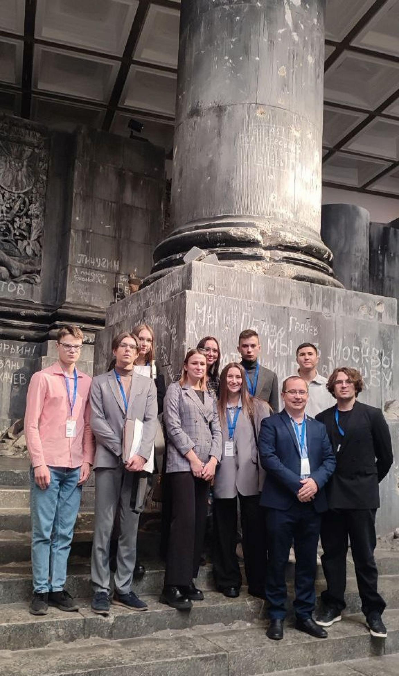Преподаватели и студенты кафедры «Мосты и тоннели» в рамках конференции в Москве посетили Музей Победы